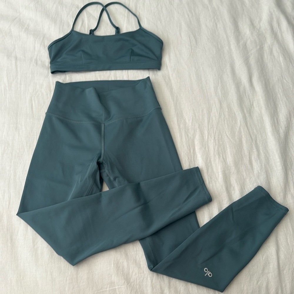 Alo 7/8 High-Waist Airlift Legging and Airlift Intrigue Bra BUNDLE
